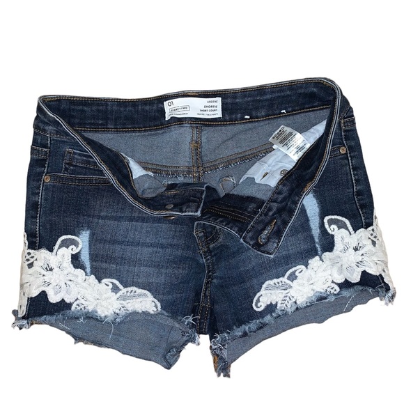 Eighty Two Denim Ardene Shortie Short Court High Rise Jeans Shorts Size 01 - Picture 5 of 8